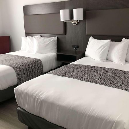 Travelodge By Wyndham Rigaud Luaran gambar