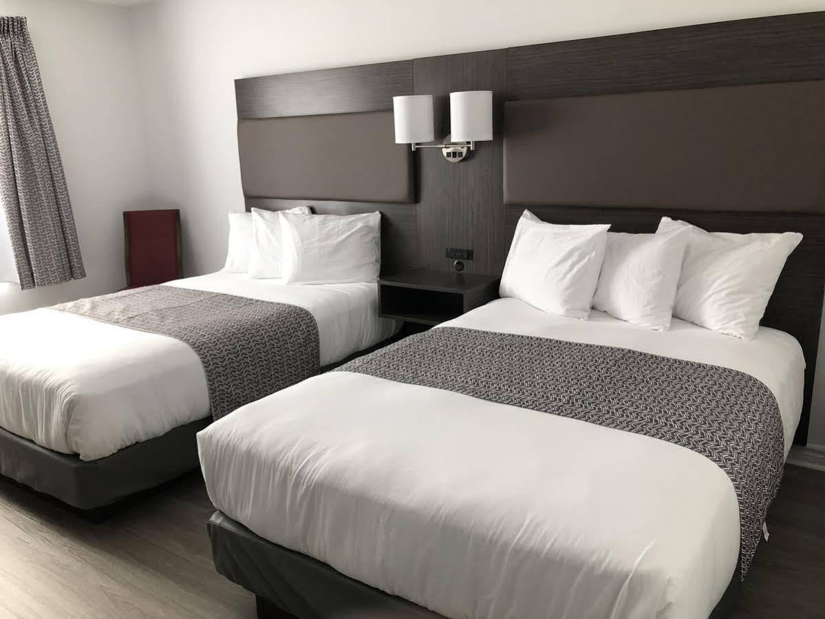 Travelodge By Wyndham Rigaud Luaran gambar