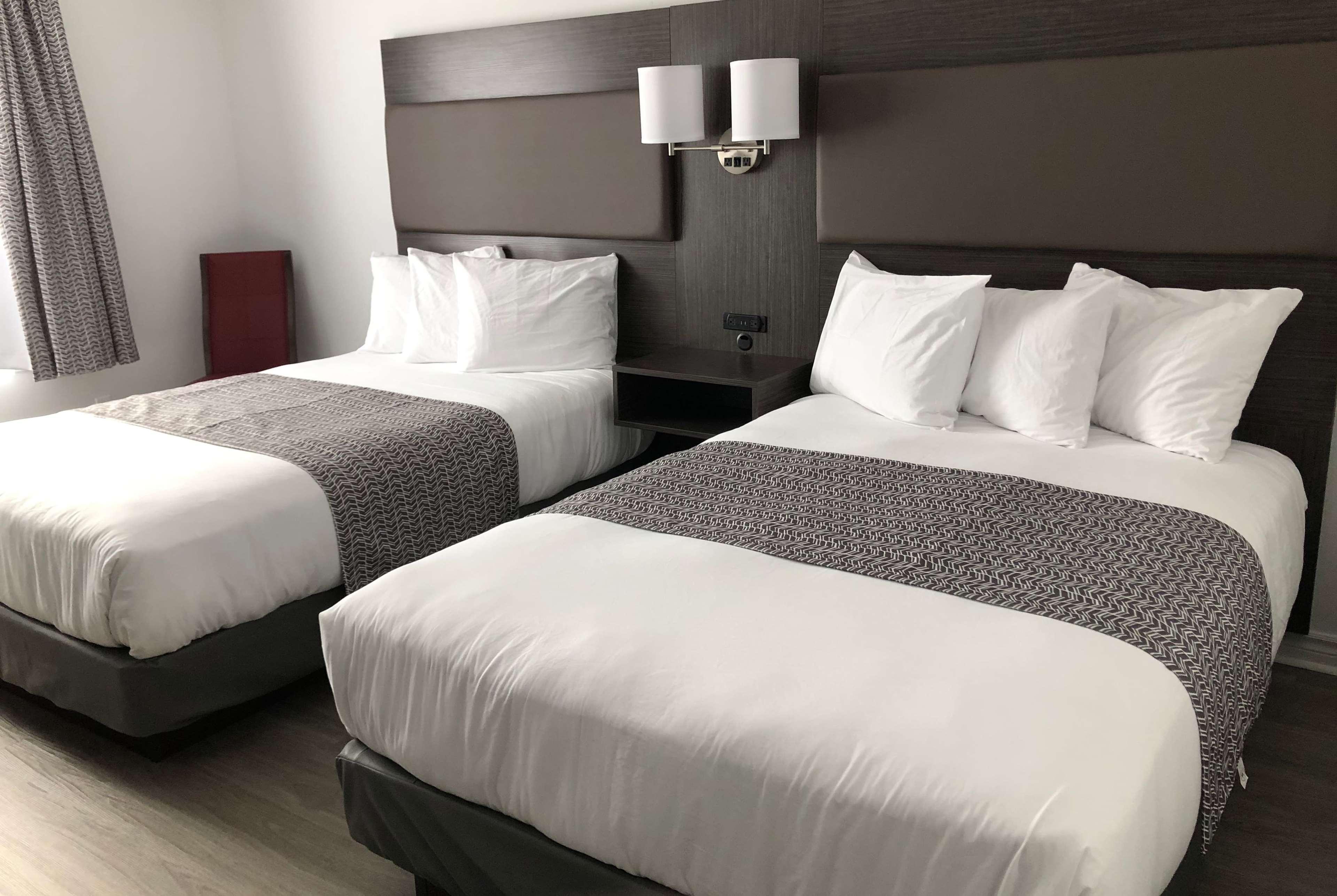 Travelodge By Wyndham Rigaud Luaran gambar