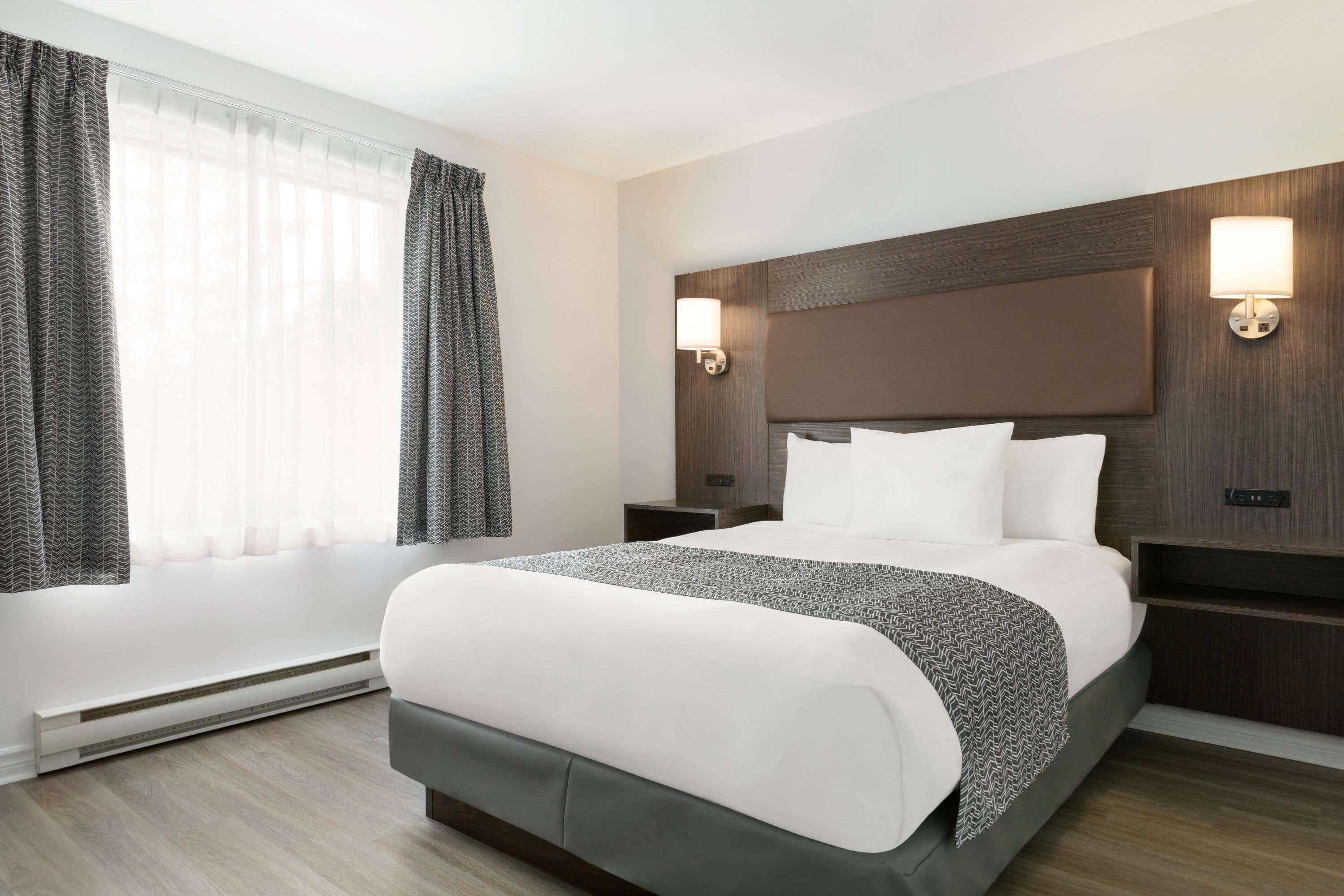 Travelodge By Wyndham Rigaud Luaran gambar